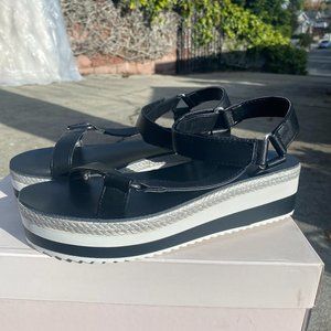 NWT JustFab Platforms